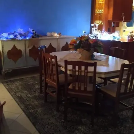 ヴィラ Dina's House